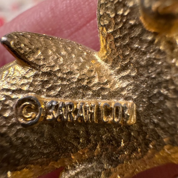 Vintage Sarah Coventry Brooch - Picture 5 of 5